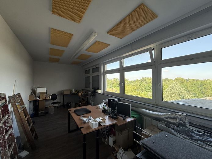 Vielseitige Büro- und Gewerbeflächen mit Lager in etabliertem Gewerbestandort – 4.OG Büro 2