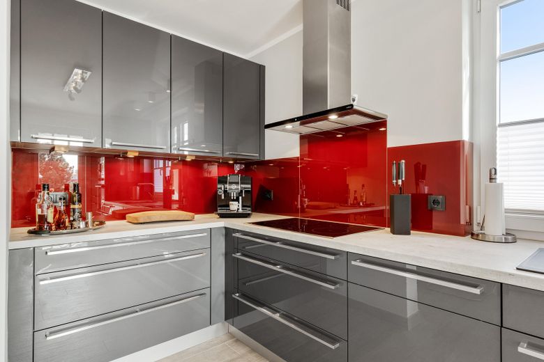 Lüks daire, Timmendorfer Strand'ın merkezinde, 3 oda, 123 m², yeraltı otoparkında park yeri – tolle Küche mit allen Geräten