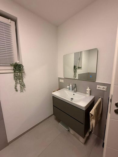 Lichte en vriendelijke 3-kamerwoning – Foto 9