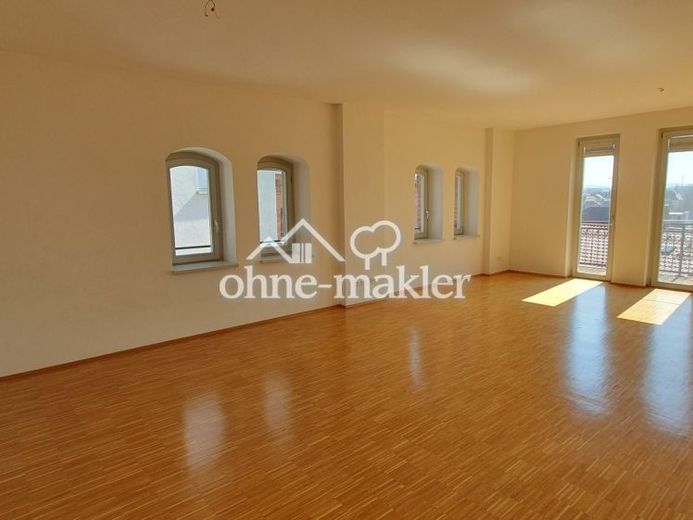 Großzügige 3-Zimmer-Wohnung in historischer Kreuz-Bräu – Südbalkon, Aufzug & TG – Foto 2