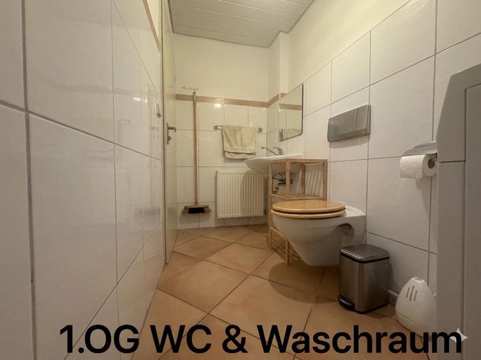 Provisionsfrei! Ruhige 6 Zi. 3 WCs Haus mit Garage+Stellplatz Zentral – Foto 9