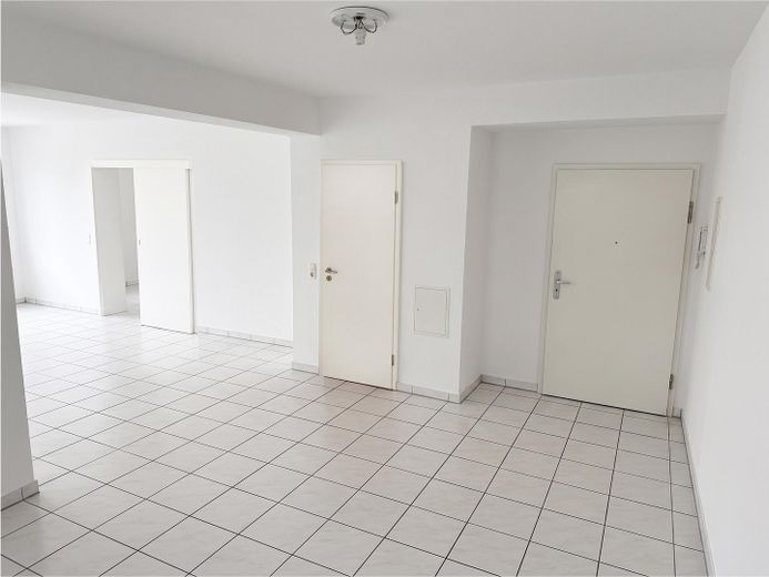 Bright, modern 1.5-room apartment with private entrance in Wächtersbach – Eingangsbereich