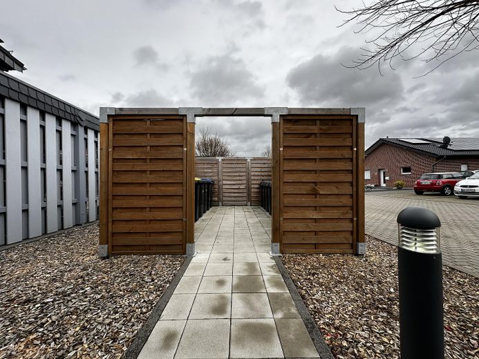 Mülltonnenbehausung