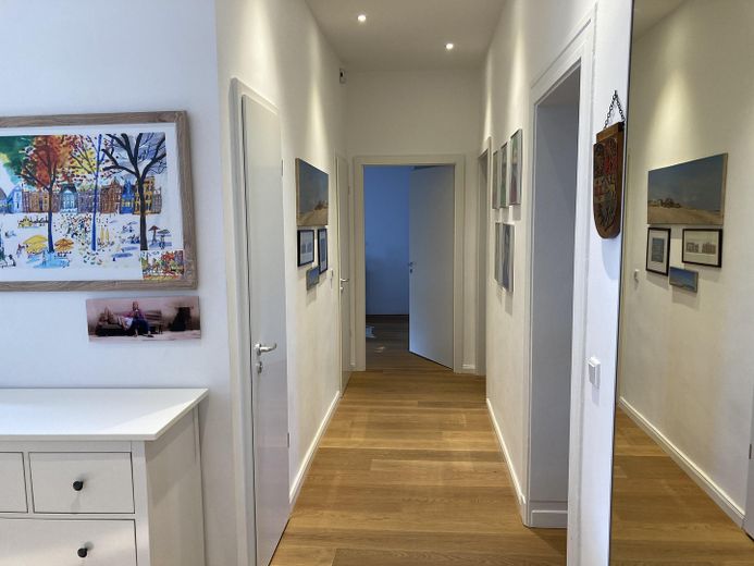 Diele (Blick vom Eingang)