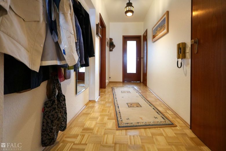 Wohnungsdiele OG