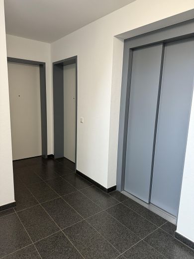 3Zi Wohnung in beste Lage Frechen – Eingang / Aufzug