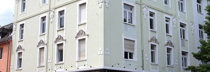 3-Zimmer-Wohnung mit Einbauküche in Stilaltbau *** Südwest-Balkon ab 2027 – Hausansicht