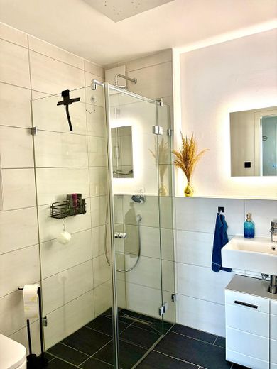 Exclusief 3-kamer-nieuwbouwappartement in Vaterstetten – zuidwestloggia & topuitrusting – Foto 14