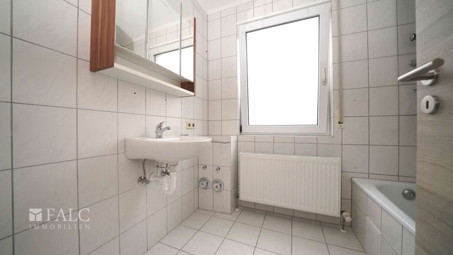 SOFORT einziehen und wohlfühlen - FALC Immobilien Heilbronn – Badetempel ...