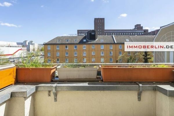 IMMOBERLIN.DE - Ambiente raffinato: appartamento d’epoca con balcone in posizione tranquilla in città