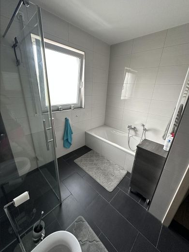 Moderne 3-Zimmer-Eigentumswohnung mit Westbalkon, Tiefgarage und Aufzug in begehrter Lage von Stein – Foto 16