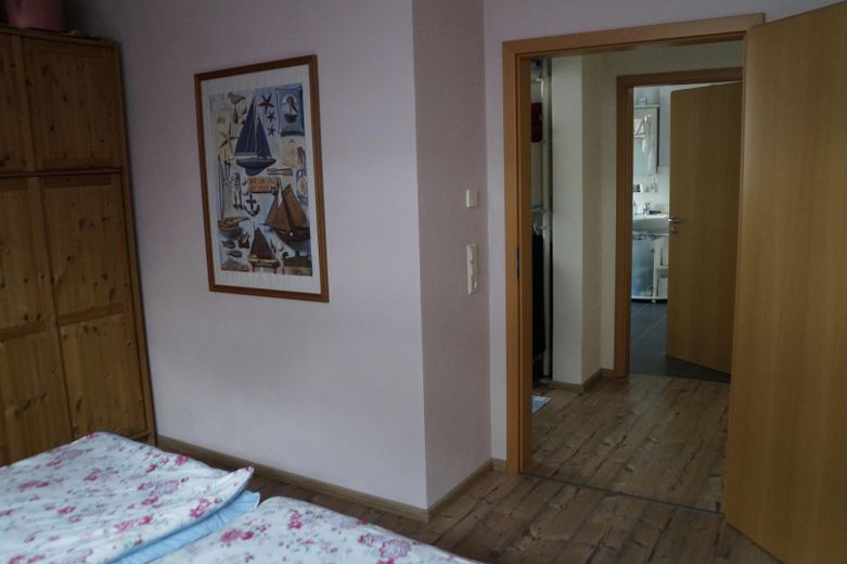 EG Eltern-Schlafzimmer 3