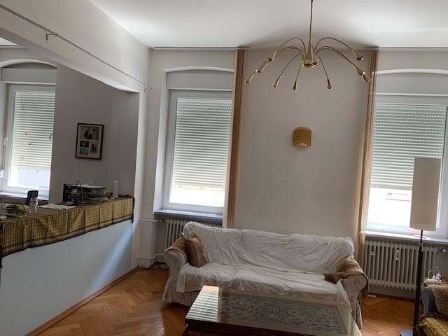 Sakin bir konumda şehir merkezinde daire – Wohnzimmer