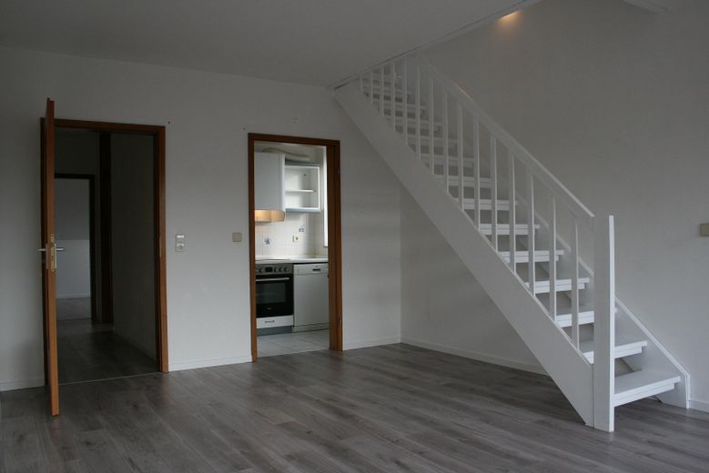 Highlight: 3-Zi.-Maisonette auf zwei Ebenen, sonniger Süd/West-Balkon, Endetage – Foto 14