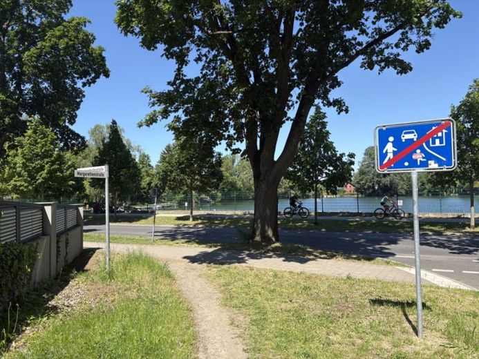 Ihr Grundstück am See. – Foto 1