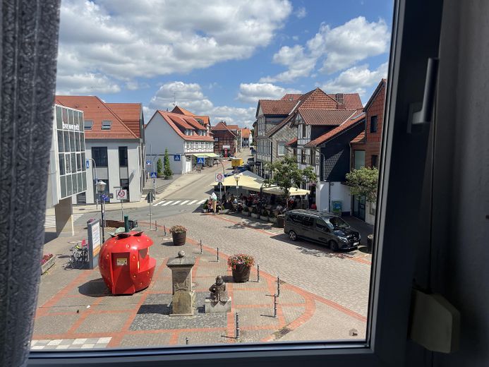 Wohnen im Herzen der Fallersleber Altstadt – Ausblick aus Wohnzimmer