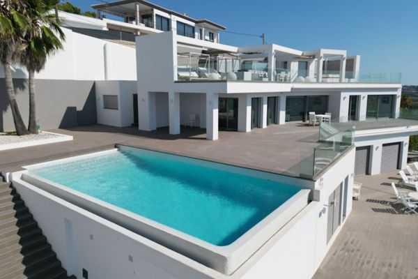 Luxusvilla mit gigantischer Aussicht von Benitachell bis Calpe