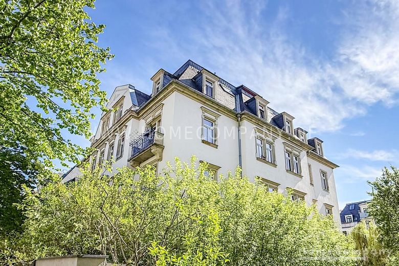 22801 HomeCompany Dresden Möbliert/Furnished 3-Zimmer Maisonette Wohnung in Dresden-Striesen mit Balkon max. 3 Personen – f9ce4da0056f94d548e7d920a8550122c809f9c5.jpg