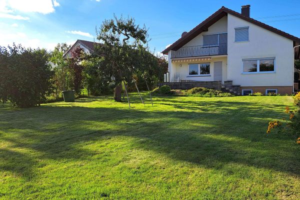 1-2 Ailelik Ev | 200 m² | Rüya Gibi Şehir Çeperi Konumu | Bad Schussenried – Huzur, Doğa, Geniş Manzara | Komisyonsuz