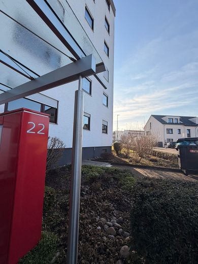 Sofort verfügbar: Gepflegte 3-Zimmer-Wohnung mit Tiefgarage & großem Südwestbalkon in gefragter Lage – Foto 3
