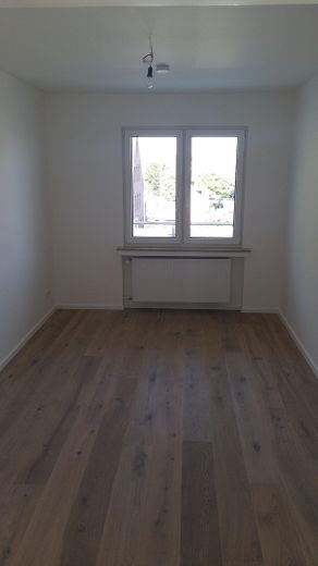 Kinder-/Arbeitszimmer (Straße)