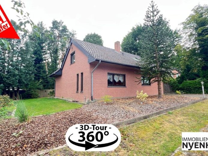 Einfamilienhaus mit Garage & Carport ** Keller ** überdachte Terrrasse ** provisionsfrei für den Käufer – Foto 1