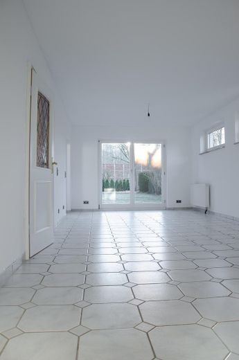Großzügiger Bungalow mit Einliegerwohnung – Esszimmer