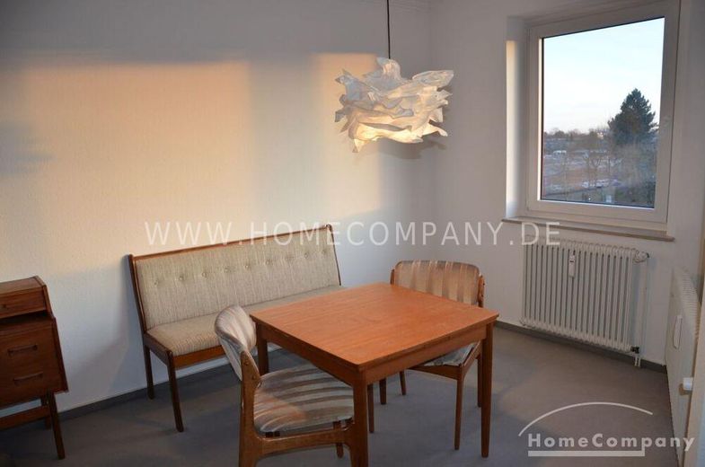 3 Zi.Whg., 3. Etage rechts, großer Balkon. Gute Lage in der Weststadt – e02e9043531727dc55bdc003ee61addf07fa63b1.jpg