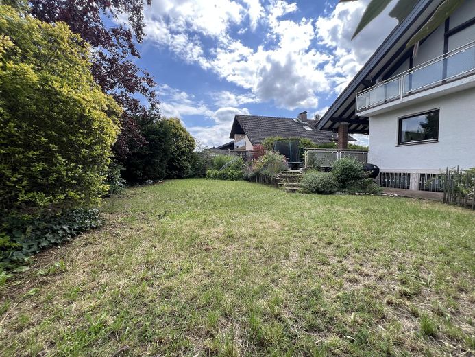 Hell und großzügig geschnitten - Freistehendes Einfamilienhaus mit Garten und Kamin – Foto 21