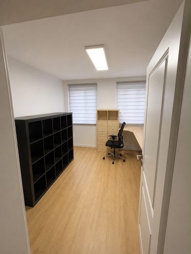 Appartement exclusif de 4 pièces dans la vieille ville avec terrasse sur le toit | Climatisation | Pompe à chaleur – Schlafzimmer 3