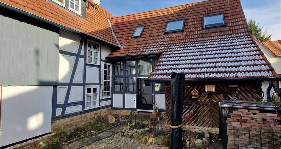 Carport, Schuppen von hinten