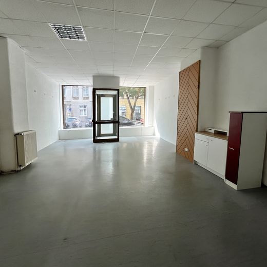 Gewerbeeinheit in Gera Mitte – perfekt als Büro, Laden oder Lager – 106 m² – Laden/Büroflächen 60m²