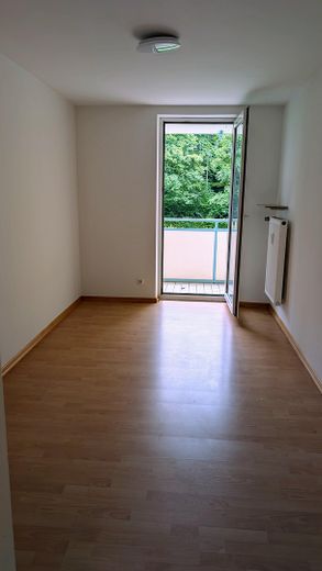 3.5-room apartment with south-facing balcony – Kinderzimmer