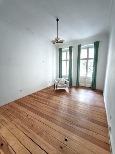 Zonder courtage in Neukölln: 3-kamerappartement aan het Tempelhofer Feld en vlak bij de Schillerkiez – Foto 16