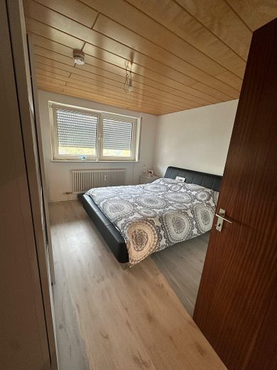 Kapitalanlage: vermietete 3,5-Zi.-Wohnung, 94 m², TG, 4,36 % Rendite – Foto 1