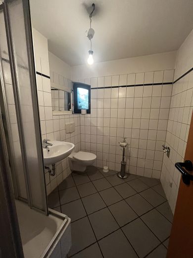 Bad + Dusche