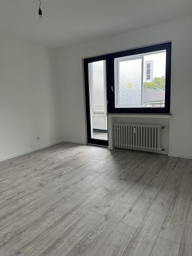 Frisch renovierte 3-Zimmer-Wohnung in Düsseldorf-Mörsenbroich – zentral & bestens angebunden - WE07 – Wohnraum/Schlafraum III