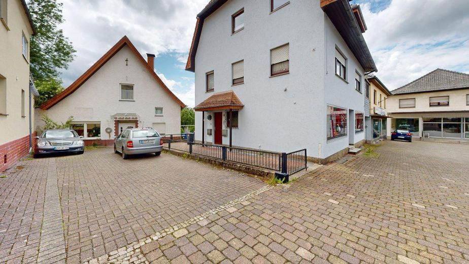 Kapitalanlage mit 2 Wohneinheiten, Gewerbe und Entwicklungspotenzial – Ansicht