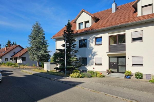 RUHIG GELEGEN MIT HERRLICHEM SCHLOSSBLICK