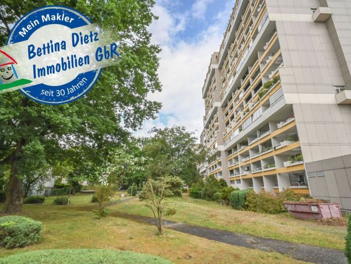 DIETZ : appartement de 2 pièces à l'étage supérieur à Rodgau Nieder-Roden - à quelques minutes de la gare ! – Photo 1