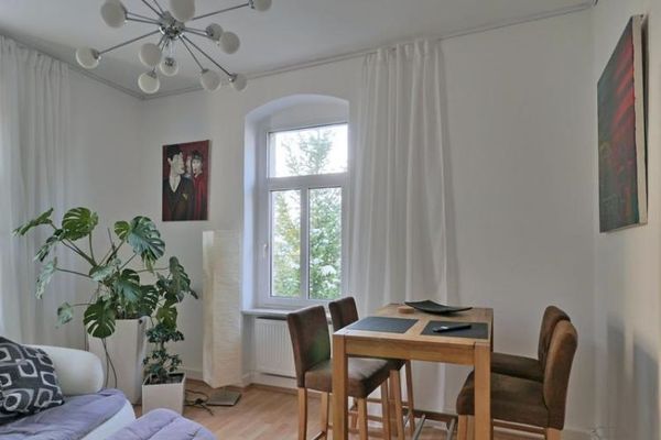 (EF1103_M) Dresden: Löbtau-Süd, WLAN ve çamaşır makineli, güzel, yeni mobilyalı 2 odalı daire
