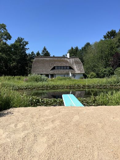 Maison de rêve dans un emplacement de choix ! Au calme, en pleine nature, étang de baignade – Photo 27