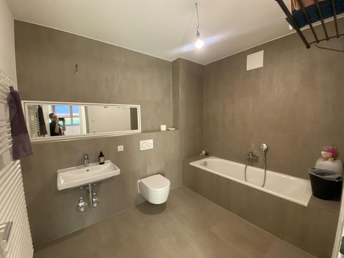 Oasis de luz de lujo de 4 habitaciones, 106 m²| 2022| Vistas panorámicas| 4.º piso+ascensor| 2 baños|2 balcones| cocina equipada|garaje subterráneo – Foto 27