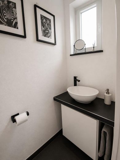 PROVISIONSFREI Großzügiges Reihenmittelhaus in Bremen-Osterholz – Gäste-WC