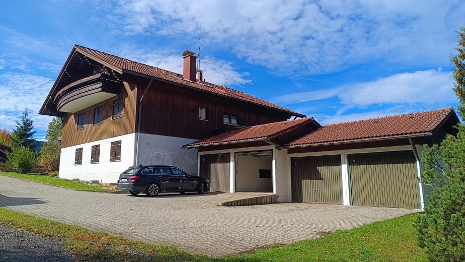 Südliche Ansicht mit Balkon