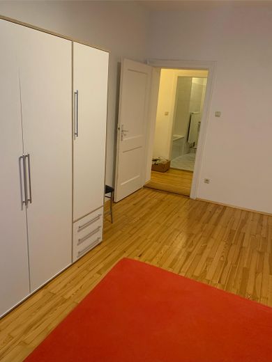 Möblierte Wohnung in optimaler Lage – Schlafzimmer
