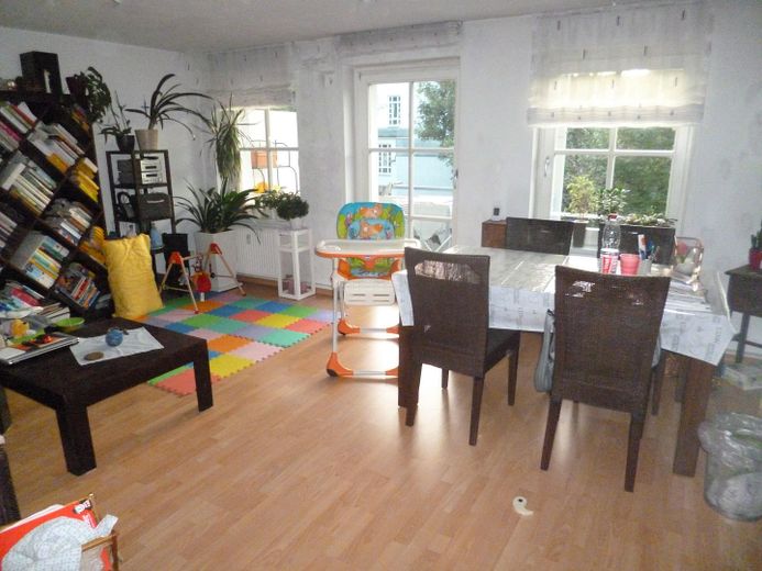 Sonnige 2-Zimmer-ETW, Balkon, 1.Etage, östl. Altstadt, v.privat – Wohnen