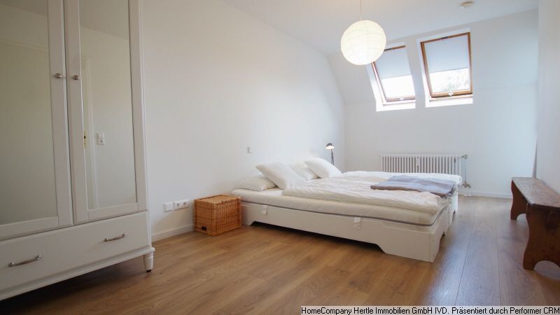 In Vorbereitung: Frisch saniert und freundlich möbliert für 3-8 Monate in super Lage von Herdern in Freiburg – 6d3ae9dc6bc256be24ccc3532fdea829c77627e0.jpg
