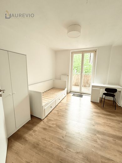 Zimmer (Rechts)