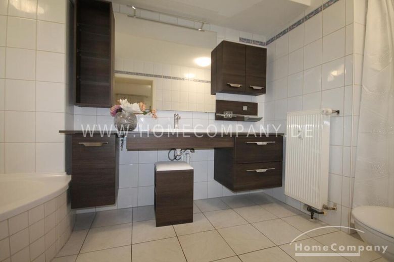***Westend (8069376) Kendi büyük terası/bahçesi olan aydınlık yarı bodrum daire – 5eca10e22a07ba1628e69d4f4b9072c6f9c94ff2.jpg